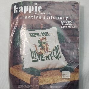 Vintage Kappie Originals Creative Stitchery C602 Love Me. Love My Cat Pillow Kit